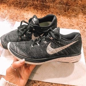Nike Flyknit Lunar 3 Women’s Shoe